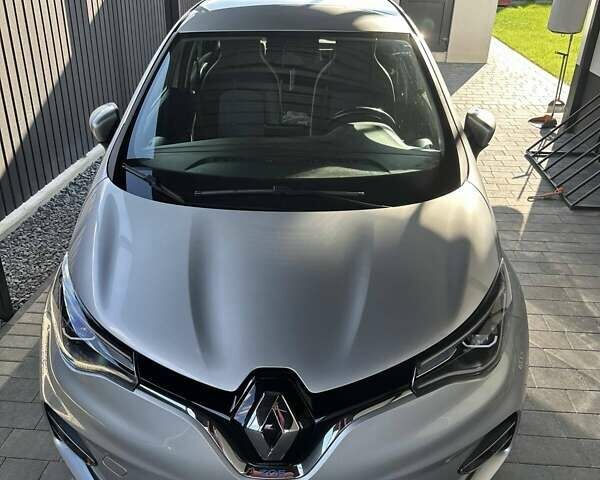 Рено Зое, объемом двигателя 0 л и пробегом 144 тыс. км за 13200 $, фото 10 на Automoto.ua