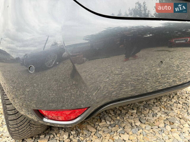 Рено Зое, объемом двигателя 0 л и пробегом 153 тыс. км за 11800 $, фото 46 на Automoto.ua
