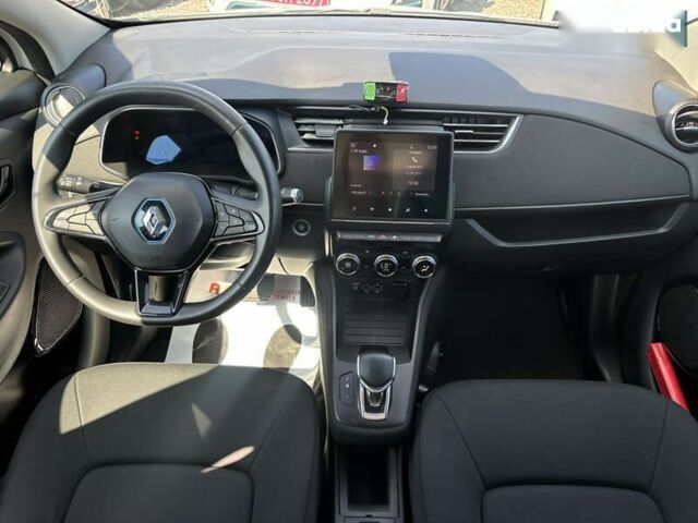 Рено Зое, объемом двигателя 0 л и пробегом 73 тыс. км за 11000 $, фото 23 на Automoto.ua