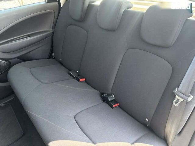 Рено Зое, объемом двигателя 0 л и пробегом 73 тыс. км за 11000 $, фото 21 на Automoto.ua