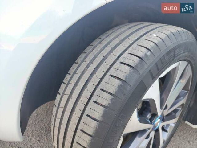 Рено Зое, объемом двигателя 0 л и пробегом 59 тыс. км за 12500 $, фото 41 на Automoto.ua
