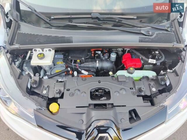 Рено Зое, объемом двигателя 0 л и пробегом 59 тыс. км за 12500 $, фото 45 на Automoto.ua