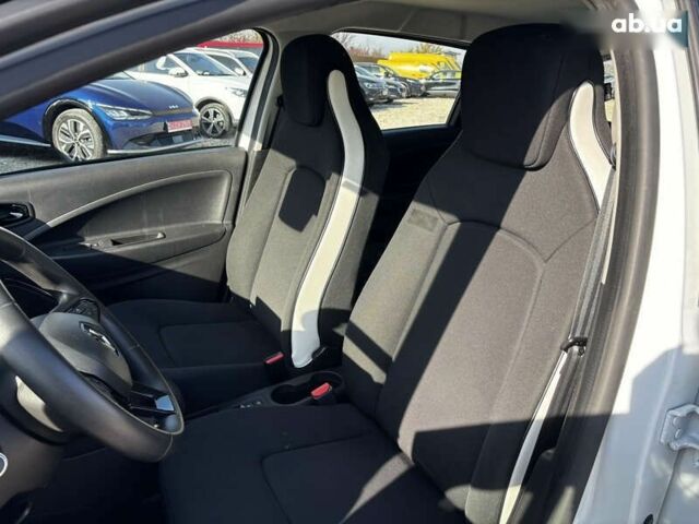 Рено Зое, объемом двигателя 0 л и пробегом 44 тыс. км за 11500 $, фото 16 на Automoto.ua
