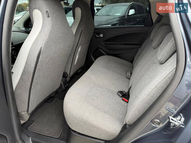 Рено Зое, объемом двигателя 0 л и пробегом 153 тыс. км за 11800 $, фото 25 на Automoto.ua