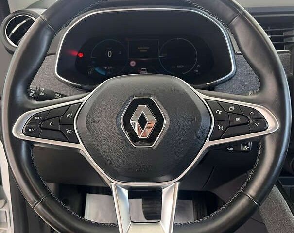 Рено Зое, об'ємом двигуна 0 л та пробігом 88 тис. км за 13650 $, фото 12 на Automoto.ua