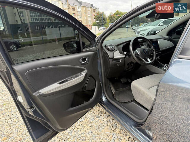 Рено Зое, объемом двигателя 0 л и пробегом 153 тыс. км за 11800 $, фото 13 на Automoto.ua