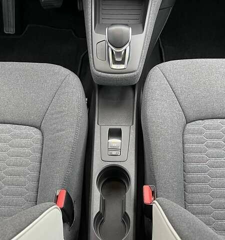 Рено Зое, объемом двигателя 0 л и пробегом 123 тыс. км за 11700 $, фото 15 на Automoto.ua