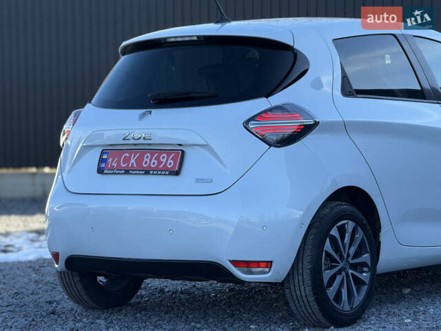 Рено Зое, объемом двигателя 0 л и пробегом 86 тыс. км за 13999 $, фото 13 на Automoto.ua