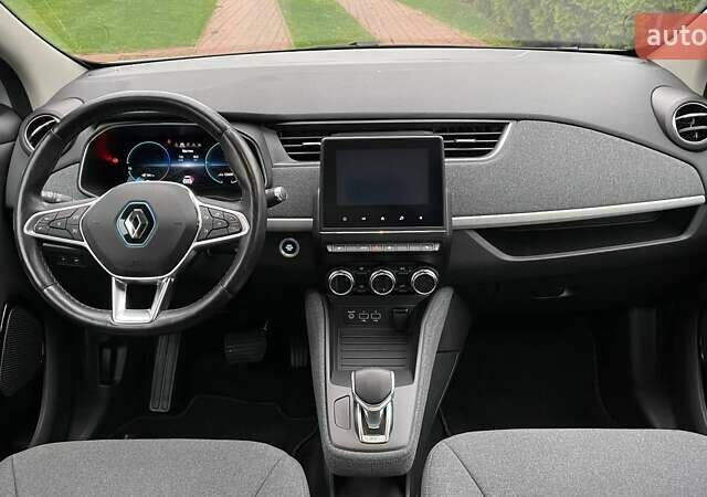 Рено Зое, объемом двигателя 0 л и пробегом 123 тыс. км за 11700 $, фото 10 на Automoto.ua