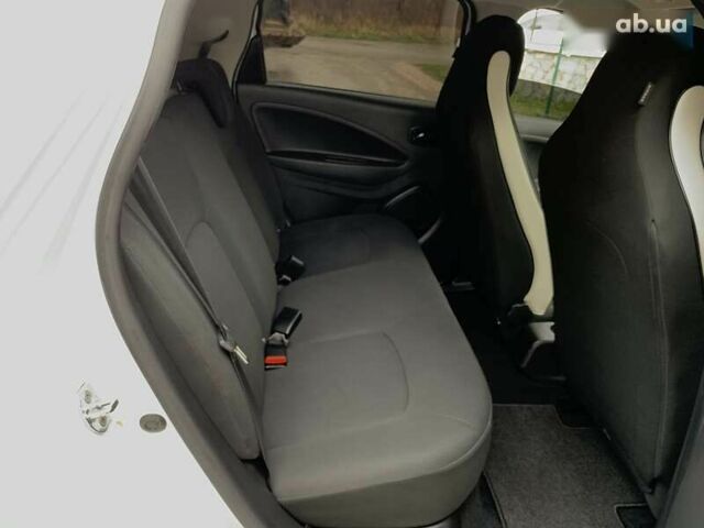 Рено Зое, об'ємом двигуна 0 л та пробігом 124 тис. км за 11955 $, фото 29 на Automoto.ua