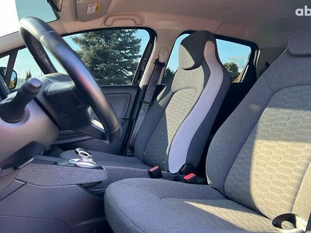 Рено Зое, объемом двигателя 0 л и пробегом 27 тыс. км за 14350 $, фото 13 на Automoto.ua
