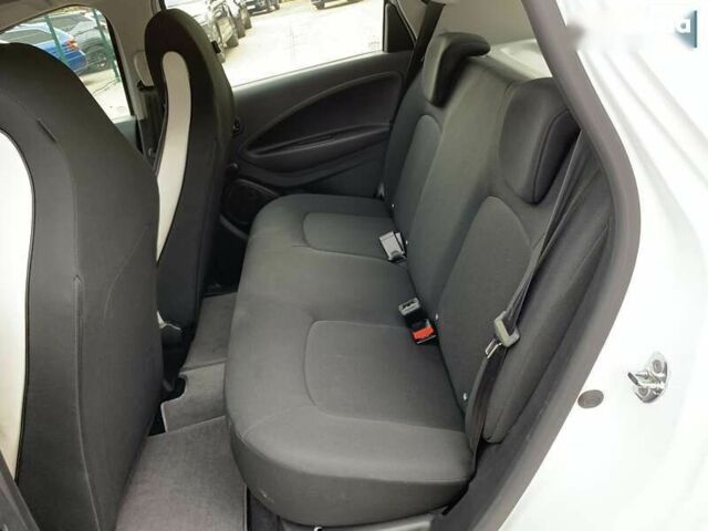 Рено Зое, об'ємом двигуна 0 л та пробігом 90 тис. км за 12999 $, фото 26 на Automoto.ua