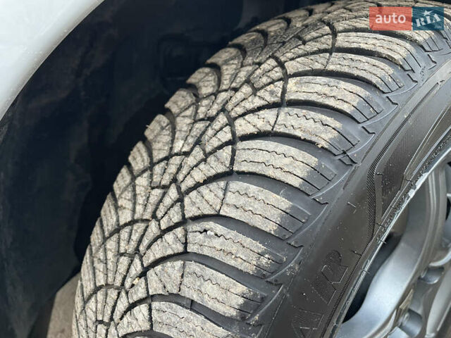 Рено Зое, объемом двигателя 0 л и пробегом 36 тыс. км за 11699 $, фото 10 на Automoto.ua