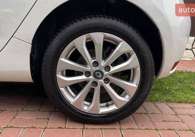 Рено Зое, объемом двигателя 0 л и пробегом 123 тыс. км за 11700 $, фото 27 на Automoto.ua