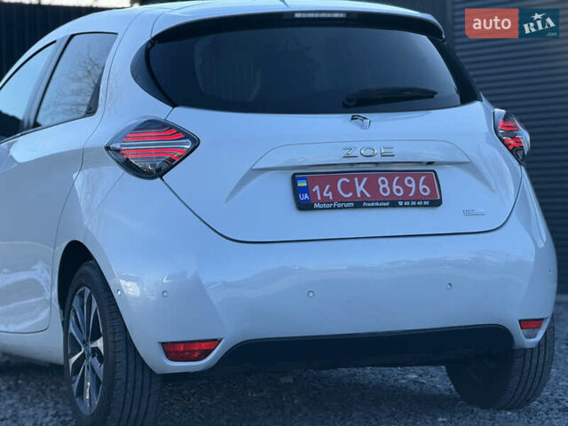 Рено Зое, объемом двигателя 0 л и пробегом 86 тыс. км за 13999 $, фото 12 на Automoto.ua