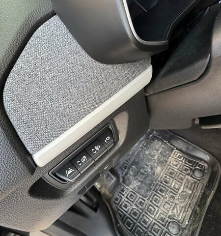 Рено Зое, объемом двигателя 0 л и пробегом 46 тыс. км за 13200 $, фото 3 на Automoto.ua