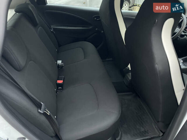 Рено Зое, объемом двигателя 0 л и пробегом 36 тыс. км за 11699 $, фото 30 на Automoto.ua