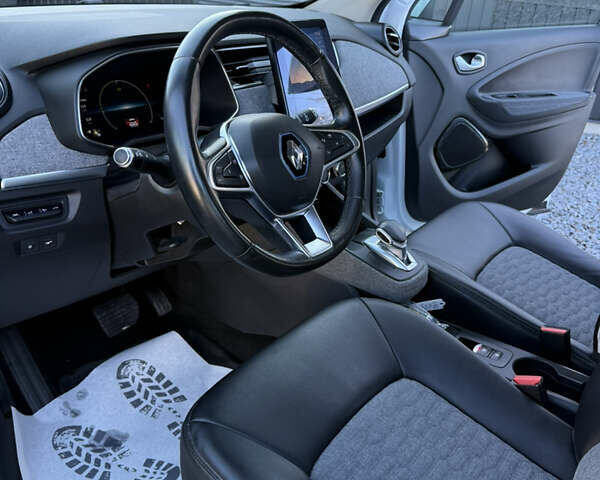 Рено Зое, объемом двигателя 0 л и пробегом 86 тыс. км за 13999 $, фото 26 на Automoto.ua