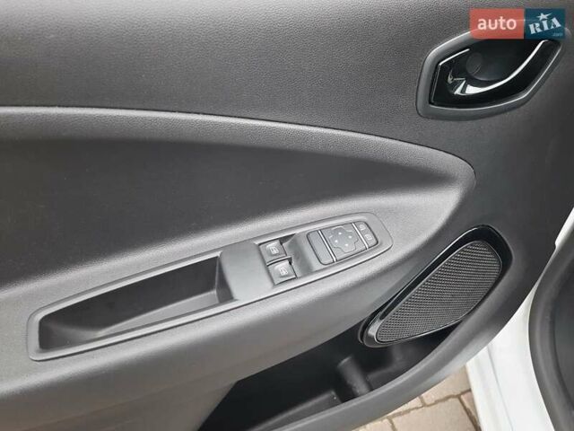 Рено Зое 2021 в Ивано-Франковске на Automoto.ua Рено Зое, объемом двигателя 0 л и пробегом 123 тыс. км за 11650 $, фото 15 на Automoto.ua