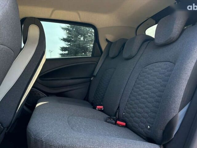 Рено Зое, об'ємом двигуна 0 л та пробігом 29 тис. км за 12650 $, фото 12 на Automoto.ua
