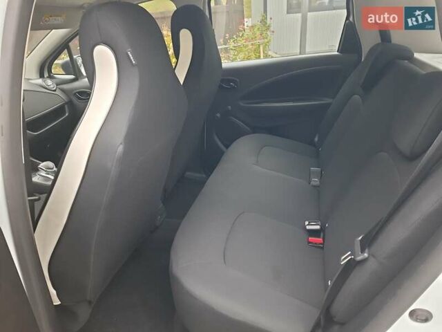 Рено Зое 2021 в Ивано-Франковске на Automoto.ua Рено Зое, объемом двигателя 0 л и пробегом 123 тыс. км за 11650 $, фото 13 на Automoto.ua