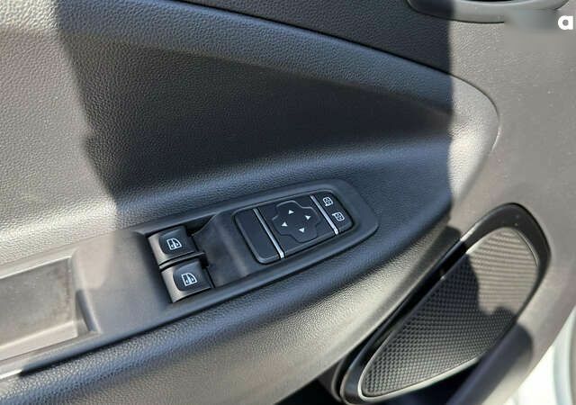 Рено Зое 2021 в Киеве на Automoto.ua Рено Зое, объемом двигателя 0 л и пробегом 58 тыс. км за 12500 $, фото 13 на Automoto.ua