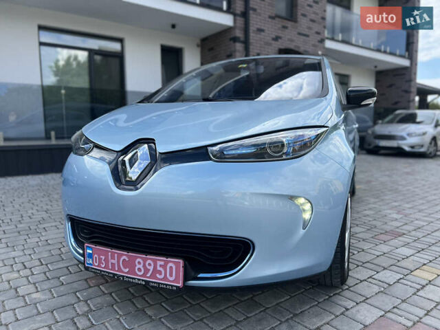 Серый Рено Зое, объемом двигателя 0 л и пробегом 150 тыс. км за 6100 $, фото 7 на Automoto.ua