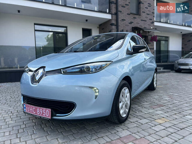 Серый Рено Зое, объемом двигателя 0 л и пробегом 150 тыс. км за 6100 $, фото 3 на Automoto.ua
