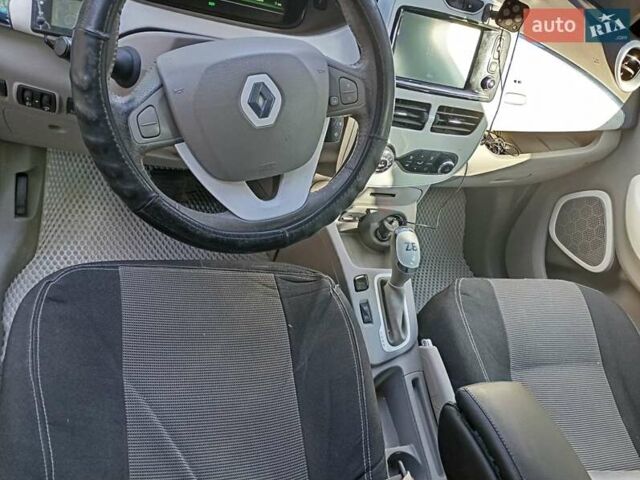 Сірий Рено Зое, об'ємом двигуна 0 л та пробігом 150 тис. км за 6500 $, фото 13 на Automoto.ua