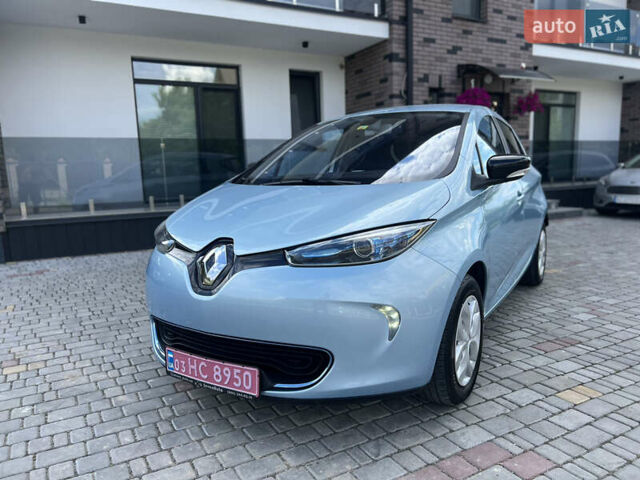 Серый Рено Зое, объемом двигателя 0 л и пробегом 150 тыс. км за 6100 $, фото 9 на Automoto.ua
