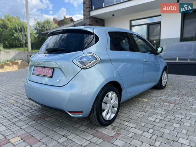 Серый Рено Зое, объемом двигателя 0 л и пробегом 150 тыс. км за 6100 $, фото 26 на Automoto.ua