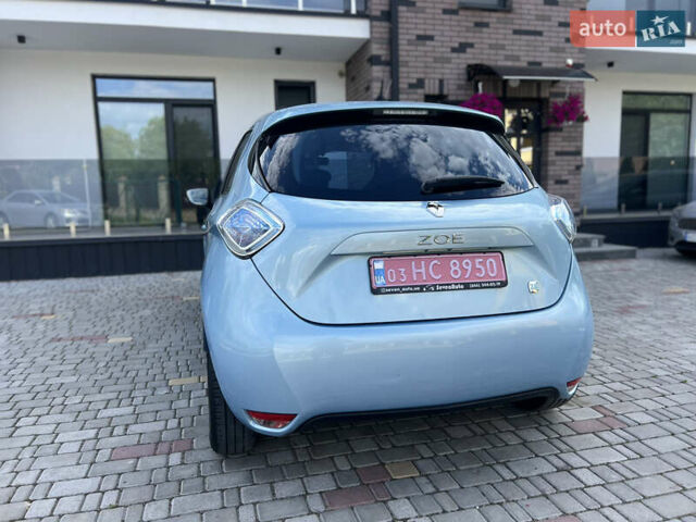 Серый Рено Зое, объемом двигателя 0 л и пробегом 150 тыс. км за 6100 $, фото 23 на Automoto.ua