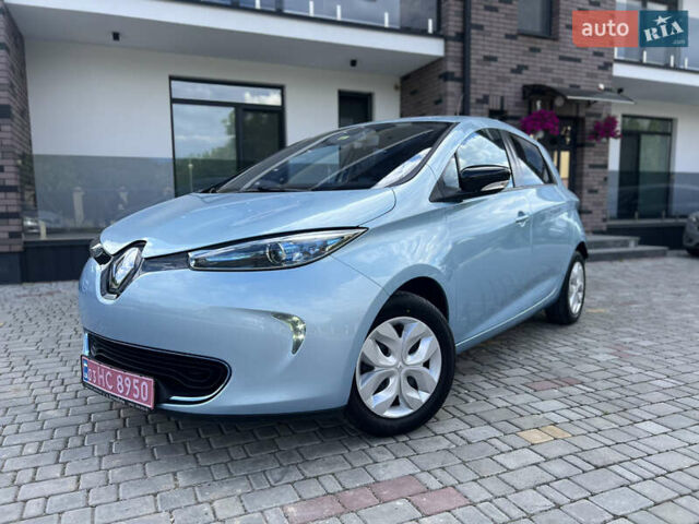 Серый Рено Зое, объемом двигателя 0 л и пробегом 150 тыс. км за 6100 $, фото 2 на Automoto.ua