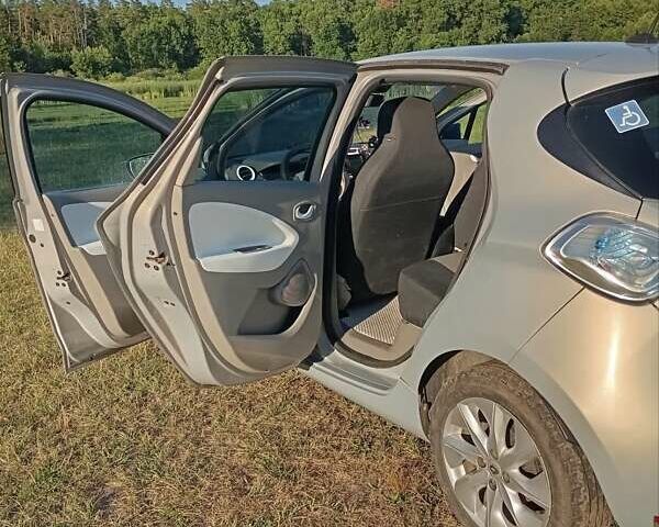 Сірий Рено Зое, об'ємом двигуна 0 л та пробігом 150 тис. км за 6500 $, фото 12 на Automoto.ua