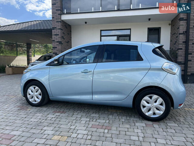 Серый Рено Зое, объемом двигателя 0 л и пробегом 150 тыс. км за 6100 $, фото 19 на Automoto.ua