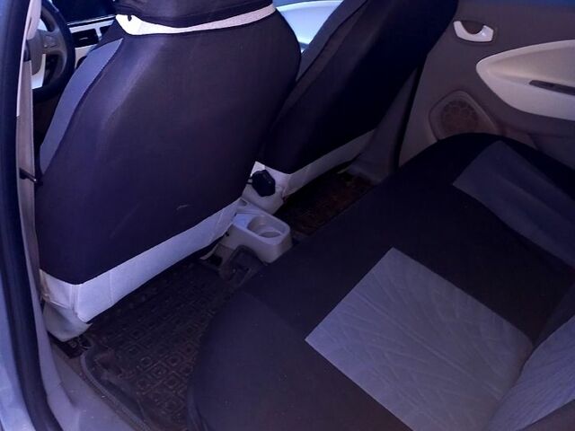 Сірий Рено Зое, об'ємом двигуна 0 л та пробігом 190 тис. км за 7200 $, фото 1 на Automoto.ua