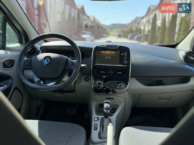 Сірий Рено Зое, об'ємом двигуна 0 л та пробігом 86 тис. км за 6305 $, фото 13 на Automoto.ua