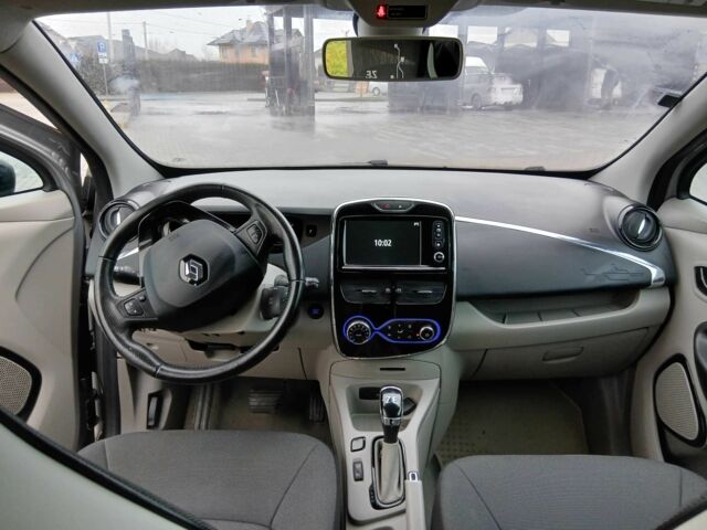 Сірий Рено Зое, об'ємом двигуна 0 л та пробігом 88 тис. км за 5950 $, фото 10 на Automoto.ua