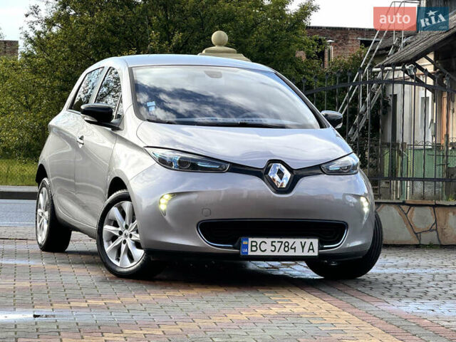 Серый Рено Зое, объемом двигателя 0 л и пробегом 69 тыс. км за 6762 $, фото 7 на Automoto.ua