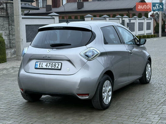 Серый Рено Зое, объемом двигателя 0 л и пробегом 99 тыс. км за 6200 $, фото 17 на Automoto.ua