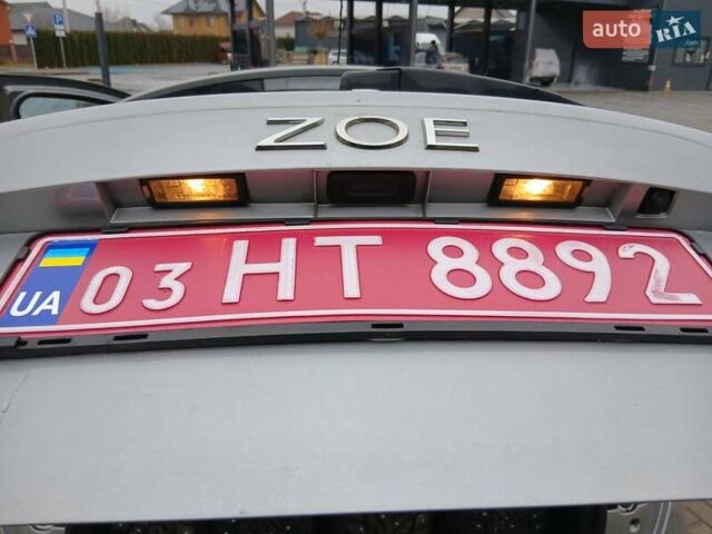 Сірий Рено Зое, об'ємом двигуна 0 л та пробігом 88 тис. км за 5950 $, фото 14 на Automoto.ua