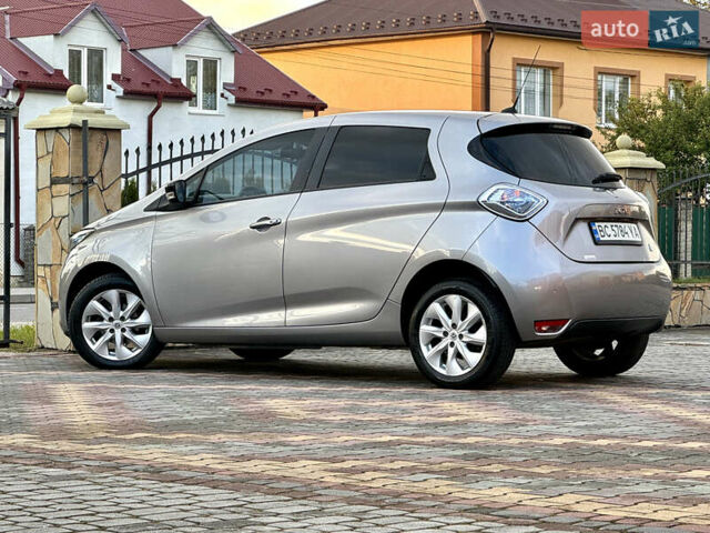 Серый Рено Зое, объемом двигателя 0 л и пробегом 69 тыс. км за 6762 $, фото 18 на Automoto.ua