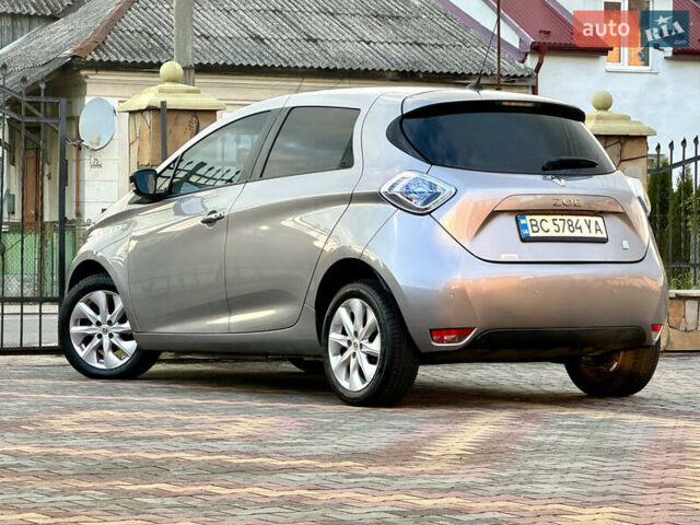 Серый Рено Зое, объемом двигателя 0 л и пробегом 69 тыс. км за 6762 $, фото 16 на Automoto.ua