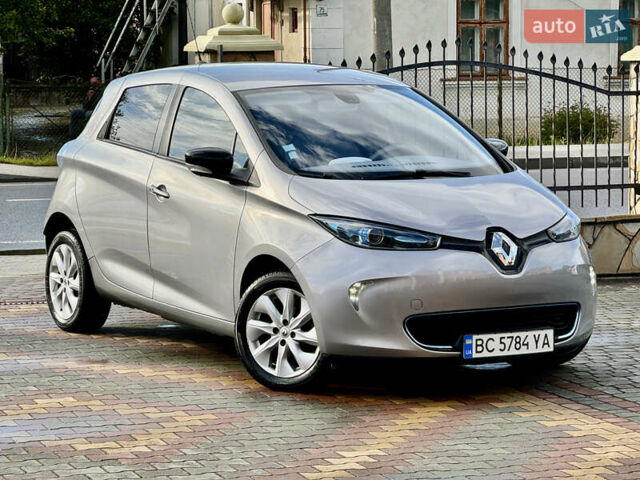 Серый Рено Зое, объемом двигателя 0 л и пробегом 69 тыс. км за 6762 $, фото 10 на Automoto.ua