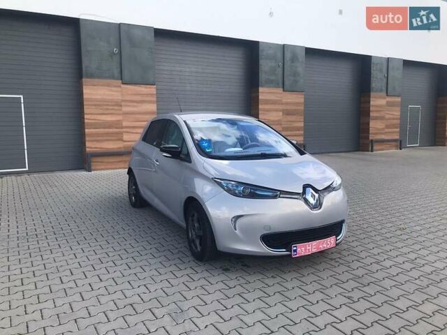 Сірий Рено Зое, об'ємом двигуна 0 л та пробігом 72 тис. км за 6500 $, фото 1 на Automoto.ua