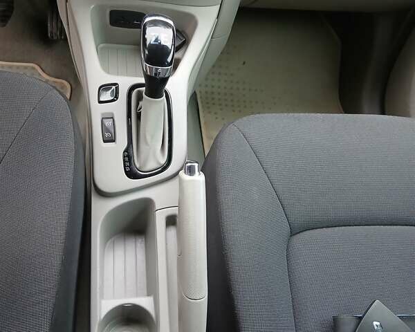 Сірий Рено Зое, об'ємом двигуна 0 л та пробігом 88 тис. км за 5950 $, фото 12 на Automoto.ua