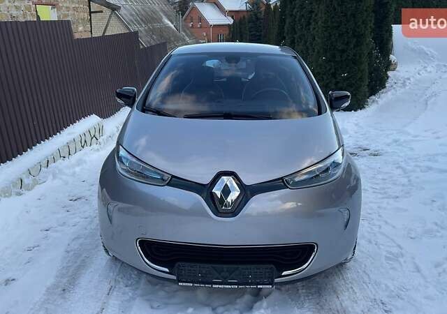 Сірий Рено Зое, об'ємом двигуна 0 л та пробігом 53 тис. км за 7600 $, фото 3 на Automoto.ua