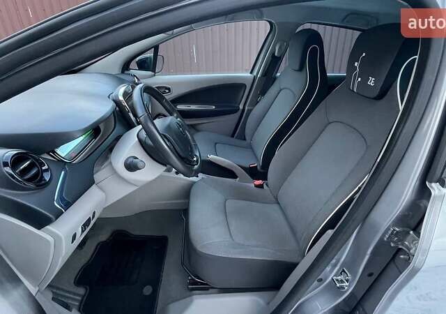 Сірий Рено Зое, об'ємом двигуна 0 л та пробігом 53 тис. км за 7600 $, фото 8 на Automoto.ua