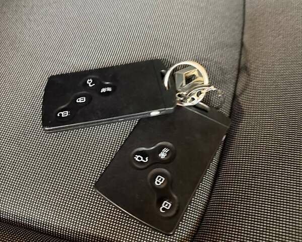 Сірий Рено Зое, об'ємом двигуна 0 л та пробігом 53 тис. км за 7600 $, фото 11 на Automoto.ua