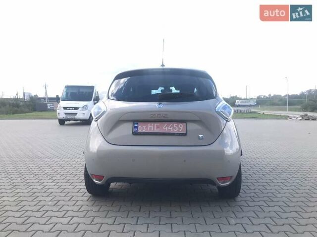 Сірий Рено Зое, об'ємом двигуна 0 л та пробігом 72 тис. км за 6500 $, фото 5 на Automoto.ua